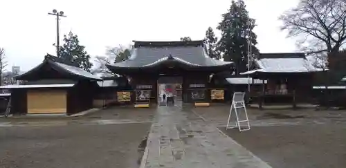 須賀神社の山門・神門