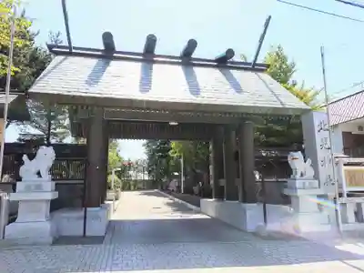 北見神社の山門・神門
