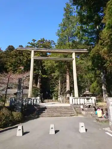 赤城神社(三夜沢町)の鳥居