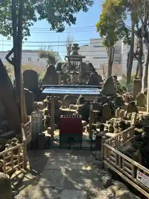 羽田神社の{uncategorized: "未分類", other: "その他", undefined: "問題あり", building: "その他建物", grave: "お墓", sacred_gate: "鳥居", guardian: "狛犬", statue: "像", buddha: "仏像", history: "歴史", nature: "自然", garden: "庭園", animal: "動物", pagoda: "塔", temizu: "手水舎", mountain_gate: "山門・神門", sanctuary: "本殿・本堂", subordinate: "末社・摂社", art: "芸術", scenery: "景色", jizo: "地蔵", ema: "絵馬", goshuin: "御朱印", omikuji: "おみくじ", items: "授与品その他", amulet: "お守り", goshuincho: "御朱印帳", eats: "食事", festival: "お祭り", votive_dance: "神楽", shichigosan: "七五三参", wedding: "結婚式", experience: "体験その他", initially: "初詣", around: "周辺", anti_infection: "感染症対策"}