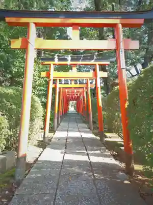 尾曳稲荷神社の鳥居