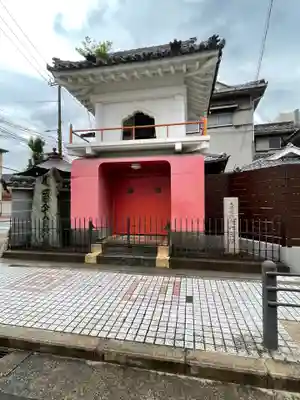 六大院の山門・神門