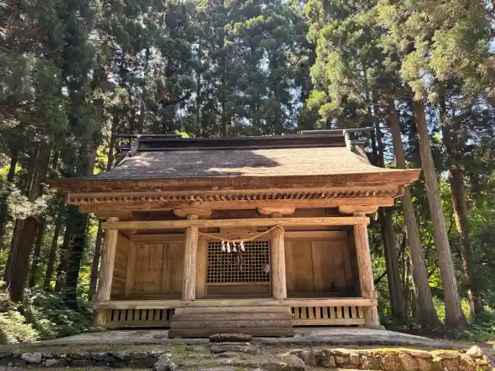波宇志別神社神楽殿(秋田県)