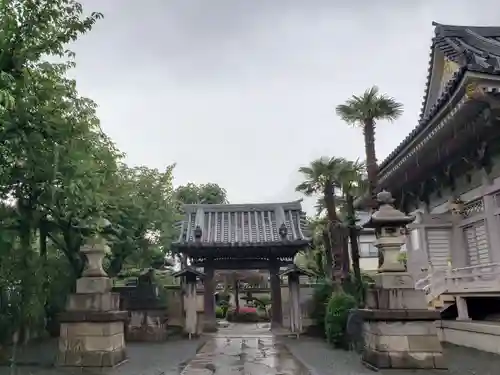 荘厳寺の山門・神門