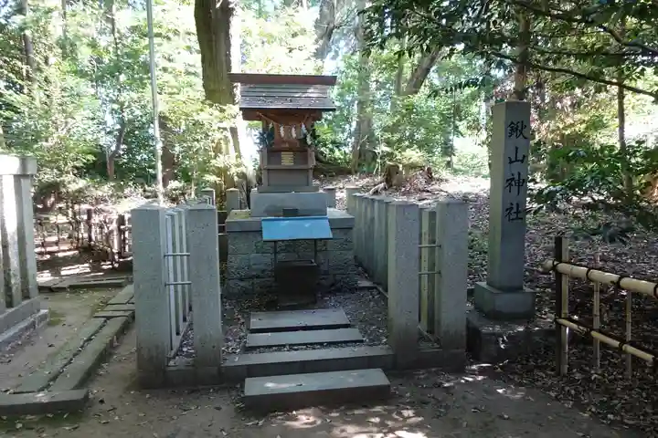 御首神社の末社・摂社
