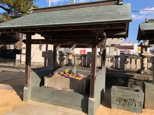 四所神社の手水