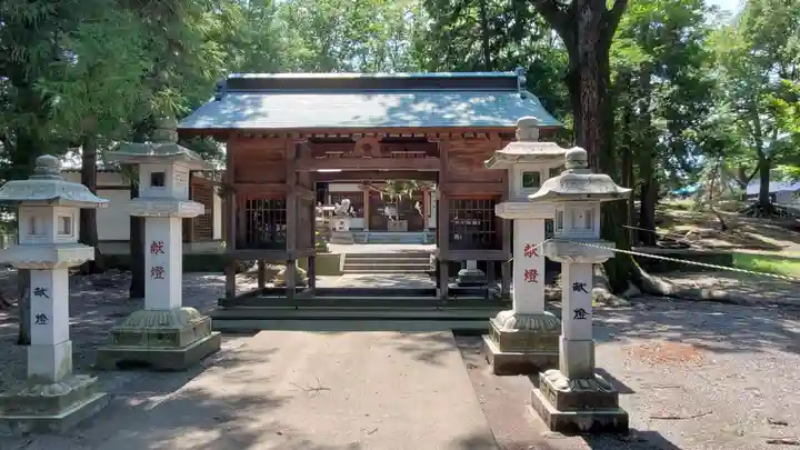 諏訪神社の山門・神門