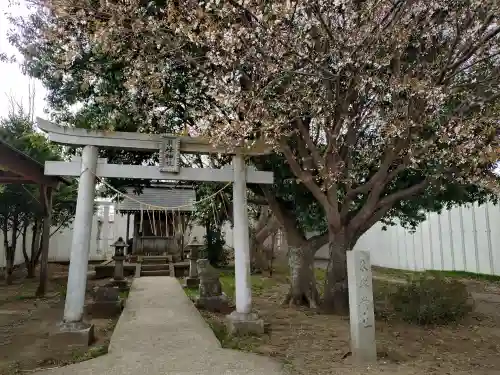 東峰神社の{uncategorized: "未分類", other: "その他", undefined: "問題あり", building: "その他建物", grave: "お墓", sacred_gate: "鳥居", guardian: "狛犬", statue: "像", buddha: "仏像", history: "歴史", nature: "自然", garden: "庭園", animal: "動物", pagoda: "塔", temizu: "手水舎", mountain_gate: "山門・神門", sanctuary: "本殿・本堂", subordinate: "末社・摂社", art: "芸術", scenery: "景色", jizo: "地蔵", ema: "絵馬", goshuin: "御朱印", omikuji: "おみくじ", items: "授与品その他", amulet: "お守り", goshuincho: "御朱印帳", eats: "食事", festival: "お祭り", votive_dance: "神楽", shichigosan: "七五三参", wedding: "結婚式", experience: "体験その他", initially: "初詣", around: "周辺", anti_infection: "感染症対策"}