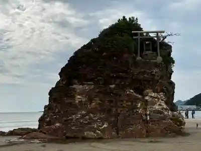 稲佐の浜 弁天島(島根県)