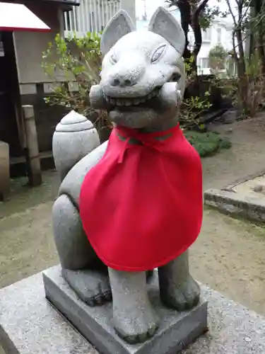 甚九郎稲荷神社の狛犬