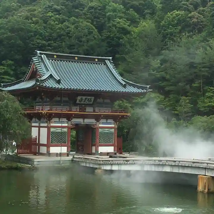 勝尾寺の山門・神門