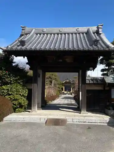 霊樹寺の山門