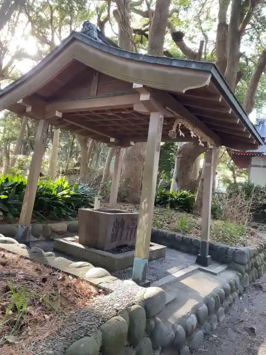 諸口神社の手水舎