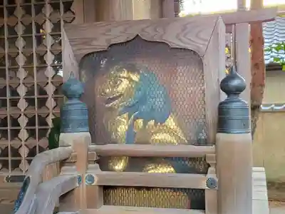 鷹飼八幡神社の狛犬