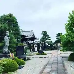 法源寺の庭園