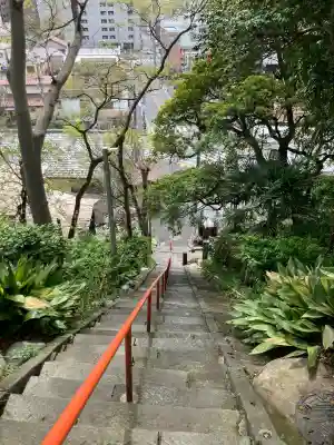 白滝不動尊の{uncategorized: "未分類", other: "その他", undefined: "問題あり", building: "その他建物", grave: "お墓", sacred_gate: "鳥居", guardian: "狛犬", statue: "像", buddha: "仏像", history: "歴史", nature: "自然", garden: "庭園", animal: "動物", pagoda: "塔", temizu: "手水舎", mountain_gate: "山門・神門", sanctuary: "本殿・本堂", subordinate: "末社・摂社", art: "芸術", scenery: "景色", jizo: "地蔵", ema: "絵馬", goshuin: "御朱印", omikuji: "おみくじ", items: "授与品その他", amulet: "お守り", goshuincho: "御朱印帳", eats: "食事", festival: "お祭り", votive_dance: "神楽", shichigosan: "七五三参", wedding: "結婚式", experience: "体験その他", initially: "初詣", around: "周辺", anti_infection: "感染症対策"}