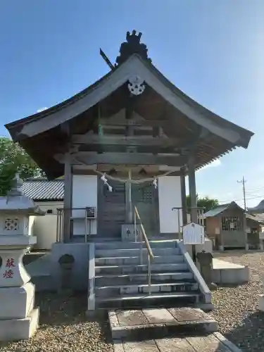 鷲巣鷲宮神社の{uncategorized: "未分類", other: "その他", undefined: "問題あり", building: "その他建物", grave: "お墓", sacred_gate: "鳥居", guardian: "狛犬", statue: "像", buddha: "仏像", history: "歴史", nature: "自然", garden: "庭園", animal: "動物", pagoda: "塔", temizu: "手水舎", mountain_gate: "山門・神門", sanctuary: "本殿・本堂", subordinate: "末社・摂社", art: "芸術", scenery: "景色", jizo: "地蔵", ema: "絵馬", goshuin: "御朱印", omikuji: "おみくじ", items: "授与品その他", amulet: "お守り", goshuincho: "御朱印帳", eats: "食事", festival: "お祭り", votive_dance: "神楽", shichigosan: "七五三参", wedding: "結婚式", experience: "体験その他", initially: "初詣", around: "周辺", anti_infection: "感染症対策"}