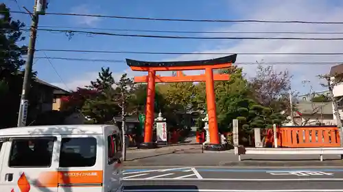 鵠沼伏見稲荷神社の鳥居