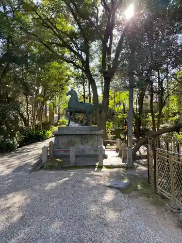 六所神社の狛犬