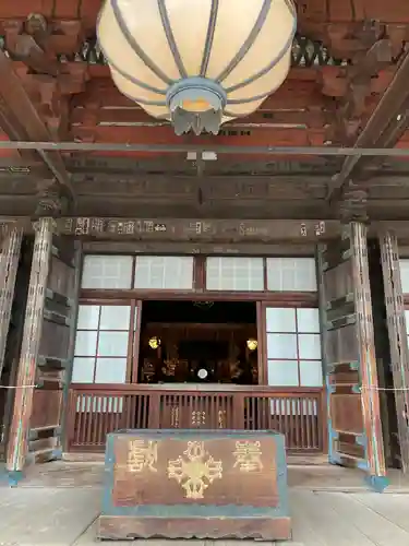 護国寺の本殿・本堂