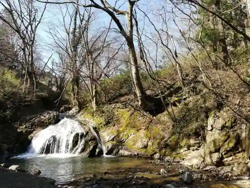 大峯不動尊の周辺