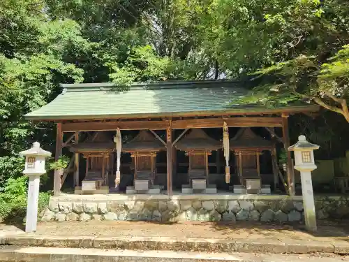 石上神社の末社