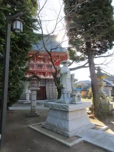 慶龍寺の像