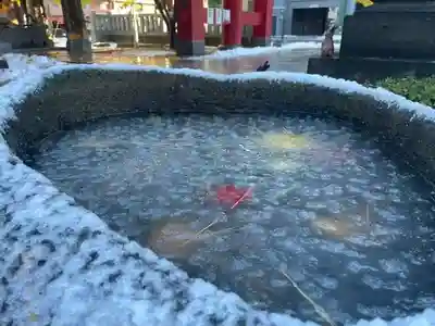 彌彦神社　(伊夜日子神社)の手水舎