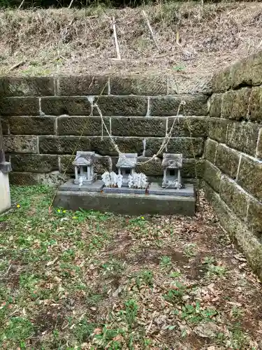 氷室町星宮神社の{uncategorized: "未分類", other: "その他", undefined: "問題あり", building: "その他建物", grave: "お墓", sacred_gate: "鳥居", guardian: "狛犬", statue: "像", buddha: "仏像", history: "歴史", nature: "自然", garden: "庭園", animal: "動物", pagoda: "塔", temizu: "手水舎", mountain_gate: "山門・神門", sanctuary: "本殿・本堂", subordinate: "末社・摂社", art: "芸術", scenery: "景色", jizo: "地蔵", ema: "絵馬", goshuin: "御朱印", omikuji: "おみくじ", items: "授与品その他", amulet: "お守り", goshuincho: "御朱印帳", eats: "食事", festival: "お祭り", votive_dance: "神楽", shichigosan: "七五三参", wedding: "結婚式", experience: "体験その他", initially: "初詣", around: "周辺", anti_infection: "感染症対策"}