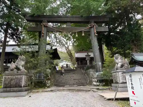 諏訪大社上社前宮(長野県)