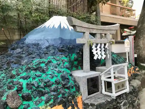 京濱伏見稲荷神社の末社・摂社