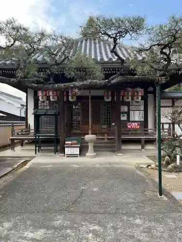 観音院の{uncategorized: "未分類", other: "その他", undefined: "問題あり", building: "その他建物", grave: "お墓", sacred_gate: "鳥居", guardian: "狛犬", statue: "像", buddha: "仏像", history: "歴史", nature: "自然", garden: "庭園", animal: "動物", pagoda: "塔", temizu: "手水舎", mountain_gate: "山門・神門", sanctuary: "本殿・本堂", subordinate: "末社・摂社", art: "芸術", scenery: "景色", jizo: "地蔵", ema: "絵馬", goshuin: "御朱印", omikuji: "おみくじ", items: "授与品その他", amulet: "お守り", goshuincho: "御朱印帳", eats: "食事", festival: "お祭り", votive_dance: "神楽", shichigosan: "七五三参", wedding: "結婚式", experience: "体験その他", initially: "初詣", around: "周辺", anti_infection: "感染症対策"}