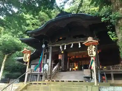 阿治古神社の本殿・本堂