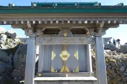 白山比咩神社　奥宮の末社