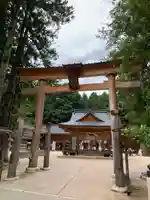 穂高神社本宮の鳥居