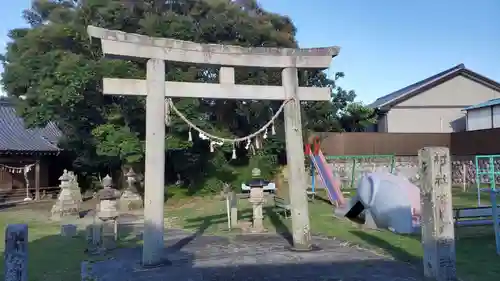 津島神社の鳥居