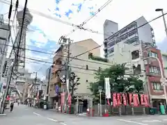 新世界稲荷神社の建物その他