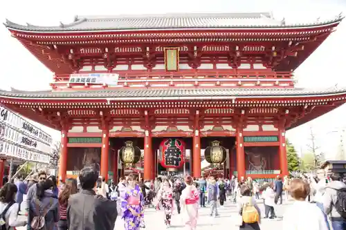 浅草寺の山門