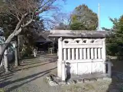 裳咋神社（目比）の建物その他