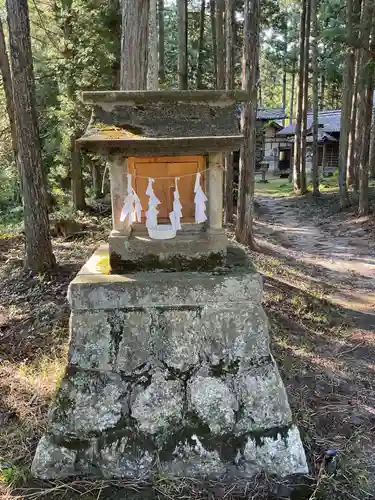 八幡神社の末社