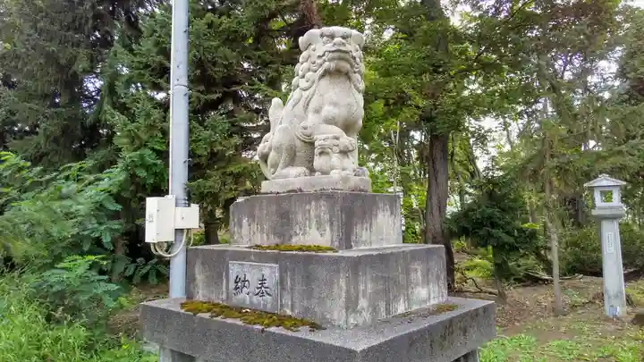 沼田神社の狛犬
