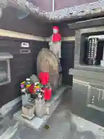 老松寺の{uncategorized: "未分類", other: "その他", undefined: "問題あり", building: "その他建物", grave: "お墓", sacred_gate: "鳥居", guardian: "狛犬", statue: "像", buddha: "仏像", history: "歴史", nature: "自然", garden: "庭園", animal: "動物", pagoda: "塔", temizu: "手水舎", mountain_gate: "山門・神門", sanctuary: "本殿・本堂", subordinate: "末社・摂社", art: "芸術", scenery: "景色", jizo: "地蔵", ema: "絵馬", goshuin: "御朱印", omikuji: "おみくじ", items: "授与品その他", amulet: "お守り", goshuincho: "御朱印帳", eats: "食事", festival: "お祭り", votive_dance: "神楽", shichigosan: "七五三参", wedding: "結婚式", experience: "体験その他", initially: "初詣", around: "周辺", anti_infection: "感染症対策"}