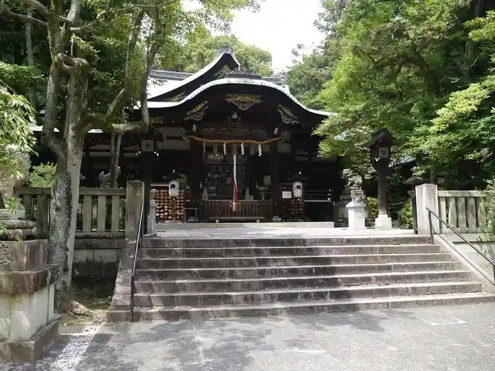 岡崎神社の本殿・本堂