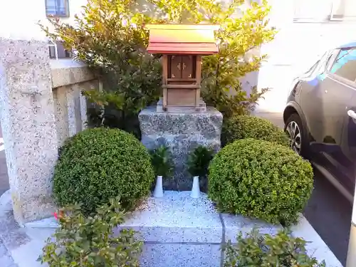 影向間社の本殿・本堂