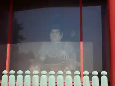 鶴岡八幡宮の像