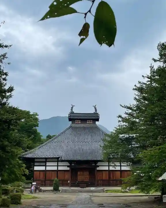 長國寺の本殿・本堂