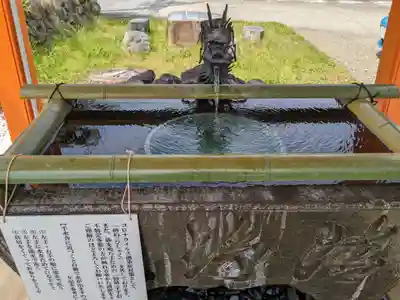 諏訪神社の手水舎