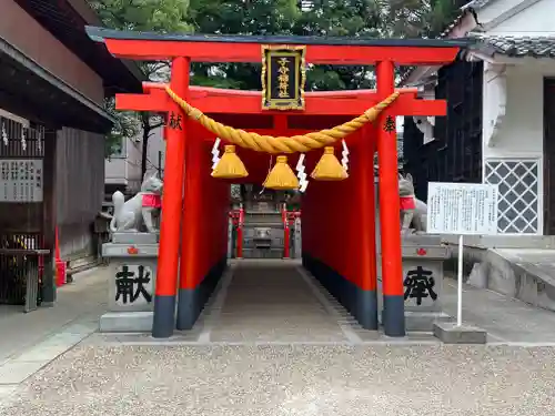 挙母神社の鳥居