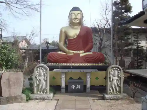 春清寺の仏像