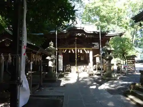 座間神社の本殿・本堂